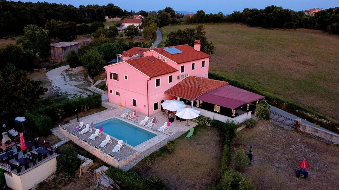 Bed And Breakfast Rogocana Labin  Bagian luar foto